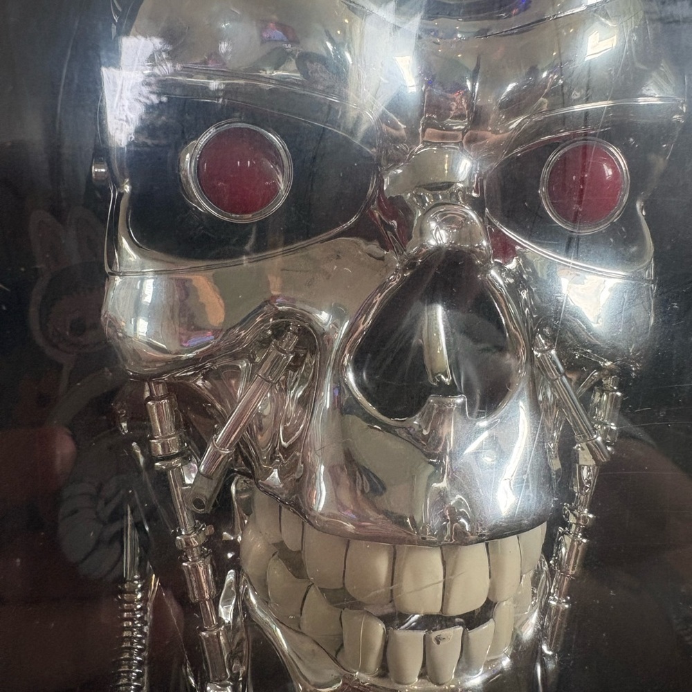Terminator 2 Limited Edition Silver Blu-ray Set OBO - Picture 9 of 9